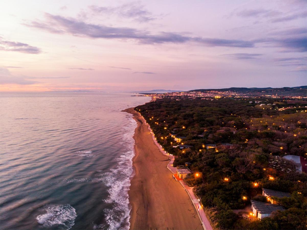 Hotel Riva Degli Etruschi San Vincenzo Luaran gambar